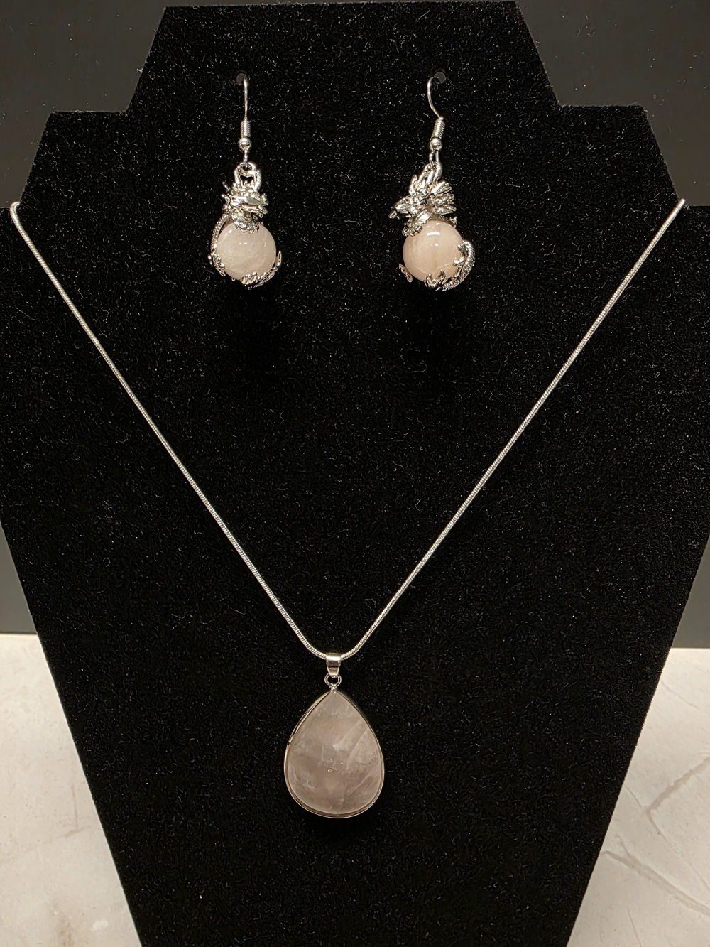 Silver Toned Rose Quartz Teardrop Necklace and Dragon Earrings Set